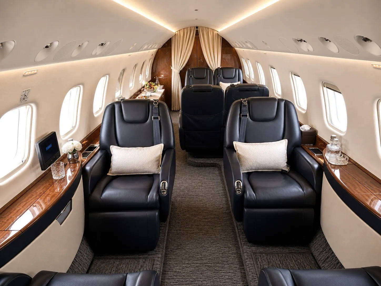 Legacy 650 interior gallery view 7